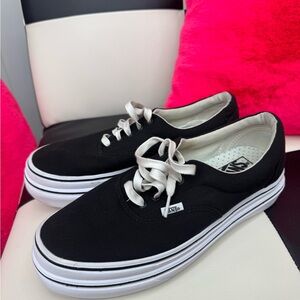 Vans Comfycush Era Platform shoes M 9 W 10.5
